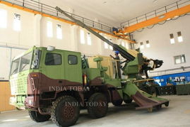 印度軍工出 精品 新型155毫米數控車載炮亮相